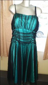 Definitions Green/Black lace midi flared dress size UK18 EU44 Postage included