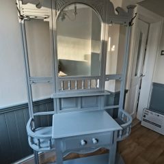 Classic Hall Stand