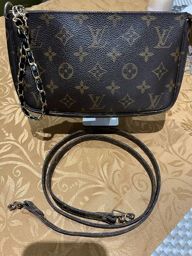 Louis Vuitton Pochette with strap Authentic or without strap for 300