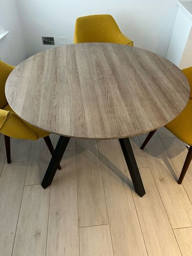 Round table