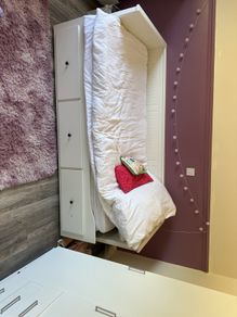 Hemnes Ikea Day Bed with 2 mattresses