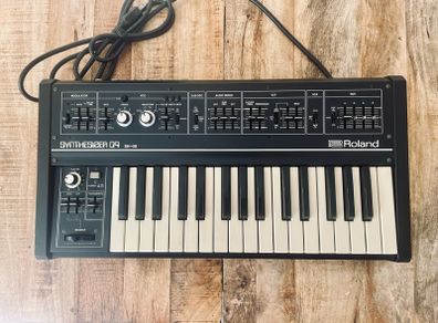 Roland sh 09
