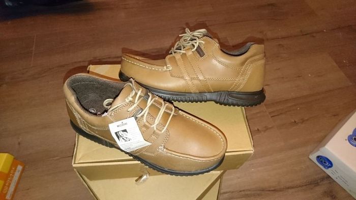 men's shoes