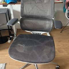Ergonomic chair