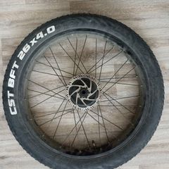 Back fat tyre wheel with a motor hub