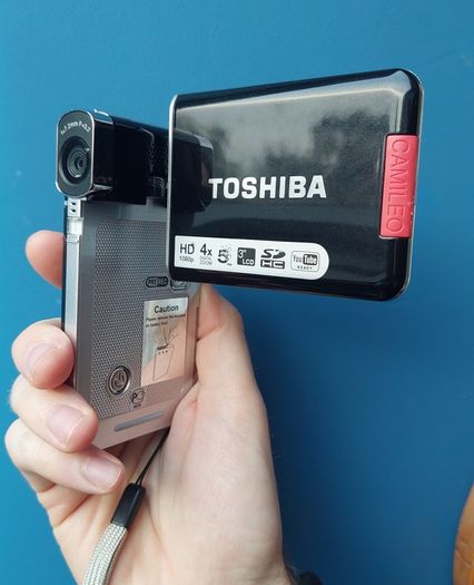 Toshiba S20 Black HD Camcorder Video Camera