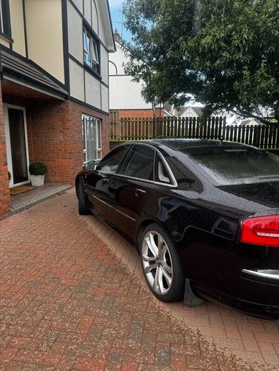 Audi S8