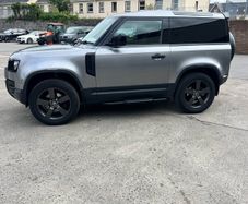 Land Rover Defender 90