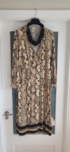 H&M python print midi Sz 8UK (Fit 8 to 10UK)