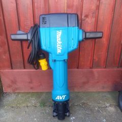 Makita Heavy Concrete Breaker