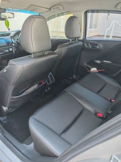 Honda Grace 2015