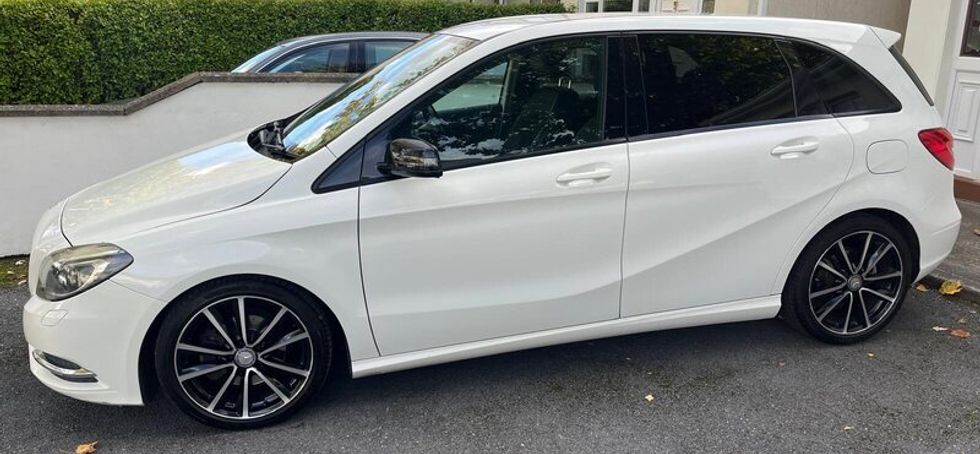 Mercedes B 180