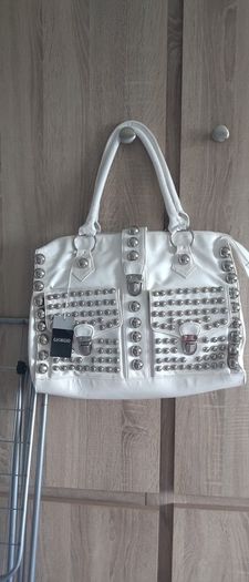 white big bag with studs