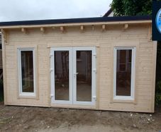 Garden log cabin 5m x 4m