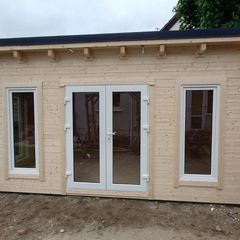 Garden log cabin 5m x 4m