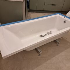 NEW BUILD Bathroom & Radiator Set  Never Used  Cork