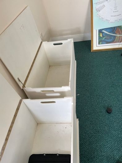 Storage box
