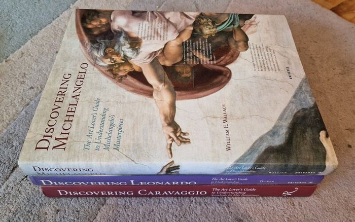 Discovering Art Lover's Guide