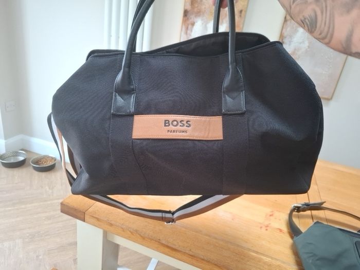 hugo boss gym bag