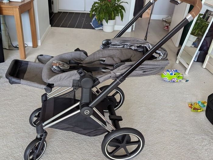 Cybex e-priam pushchair