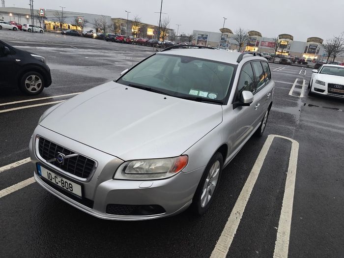 2010 Volvo V70