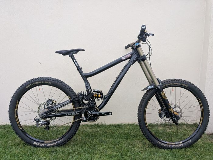 Turner DHR downhill bike