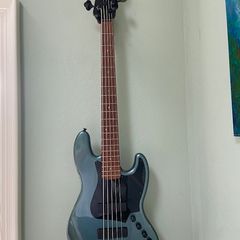Fender Squire Bass Guitar 5 string SALE