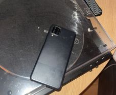 Samsung A12