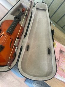 Acoustic violin  in as new condition