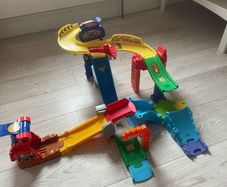 V tech Car Racing Track