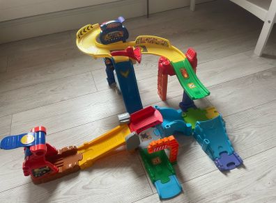 V tech Car Racing Track