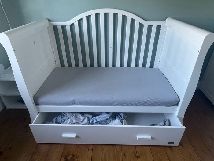 Cot and chest of drawers