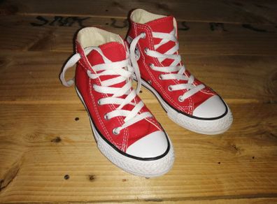 CONVERSE junior shoes size UK 11 Like NEW