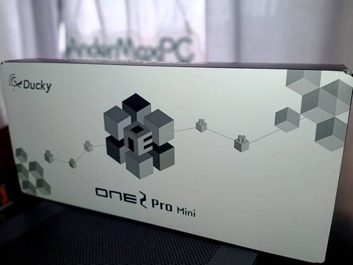 Mechanical Gaming Keyboard | 60% | RGB | Cherry MX