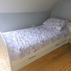 Single bed