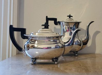 Art deco "Viners" tea & coffee pot with ebonised handles