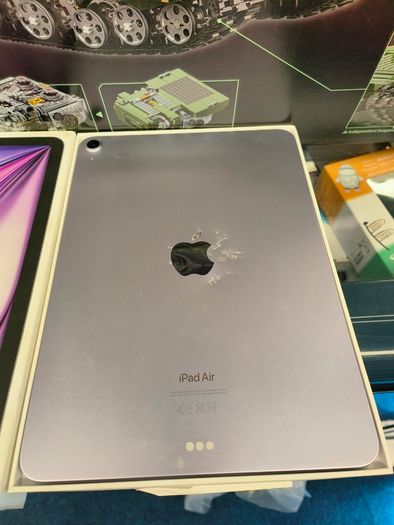 Apple iPad Air 11 inch (2024) 6th (M2) A2902 Wi-Fi 128 GB Purple (Battery Health: 100%, only 28 cycle count)