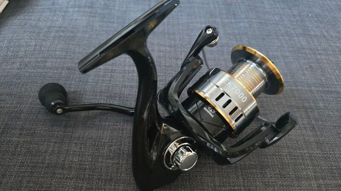 Fishing reel