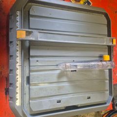 Electric wet tile cutter