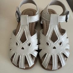 Girls sandals