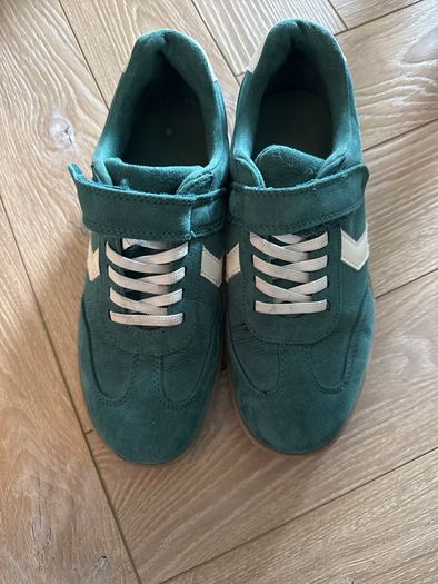 Runners/shoes