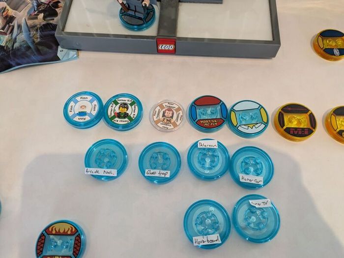 Lego dimensions every story & level. 58 character tags & PS4 disc