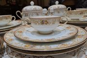 22 kt gold Noritake Ireland Fine Bone China Dinner Service 6 Place Settings