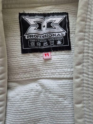 Kids kimono/gi size 9-10 yeare