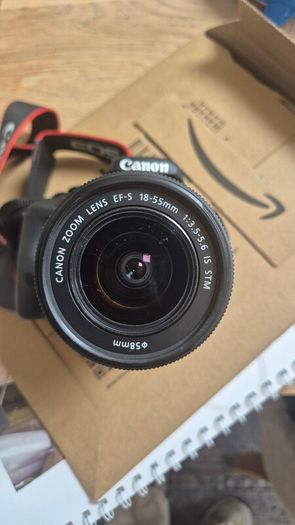 Canon EOS 100D + 18 55mm IS STM Lens + Lowepro Case Excellent Condition