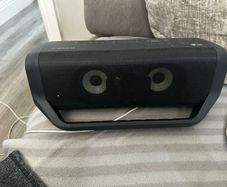 portable speaker
