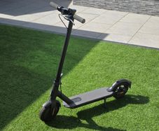 Xiaomi Mi Electric Scooter Essential 500W - Only 72KMs + 4 Charge Cycles