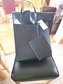 bag Lennon and Courtney . New