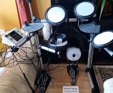 Electronic Drum Kit