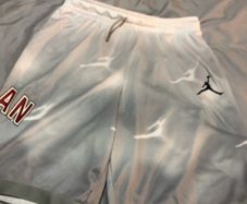 Boy Nike Jordan shorts age 13/15